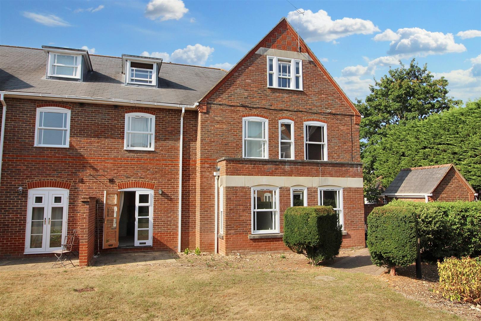 Parkhouse Lane, Reading